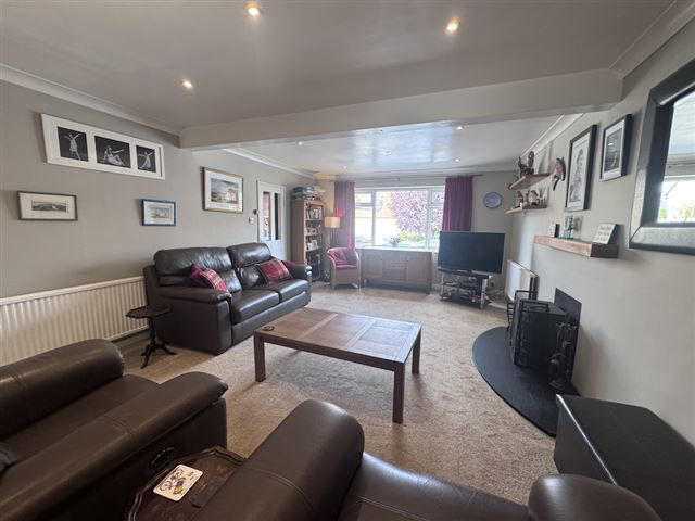 Akehurst Close, Copthorne, Crawley, West Sussex, RH10 3QQ, photo 6