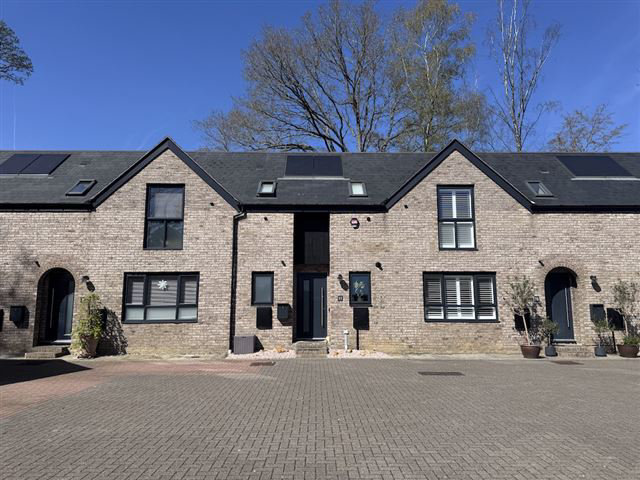 Gage Close, Crawley Down, West Sussex, RH10 4XS