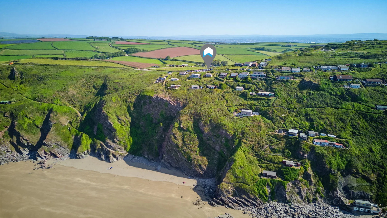 Sevenfield, Tregonhawke Cliff, Millbrook