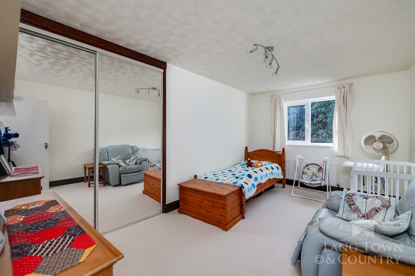 Longlands Drive, Heybrook Bay, Plymouth., photo 17