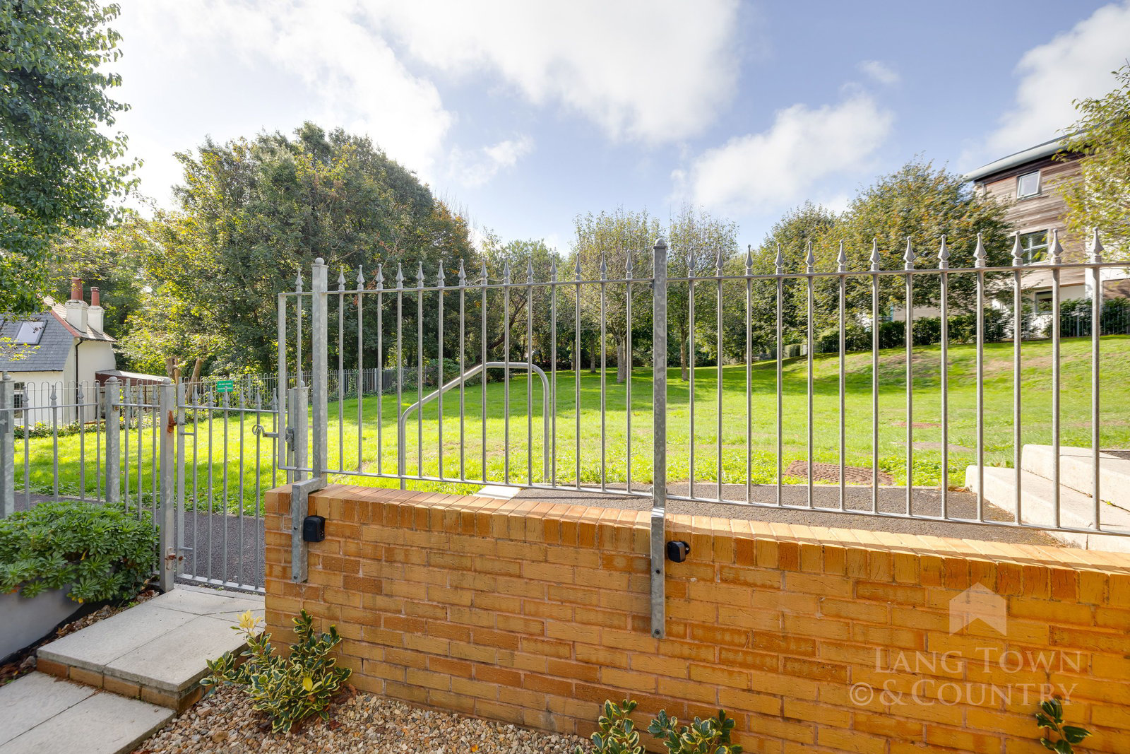 Endeavour Court, Stoke, Plymouth, photo 2