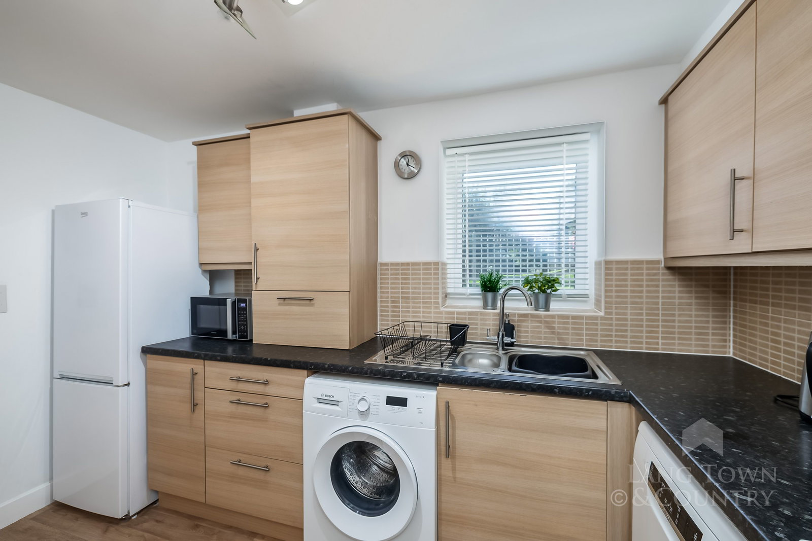 Endeavour Court, Stoke, Plymouth, photo 4