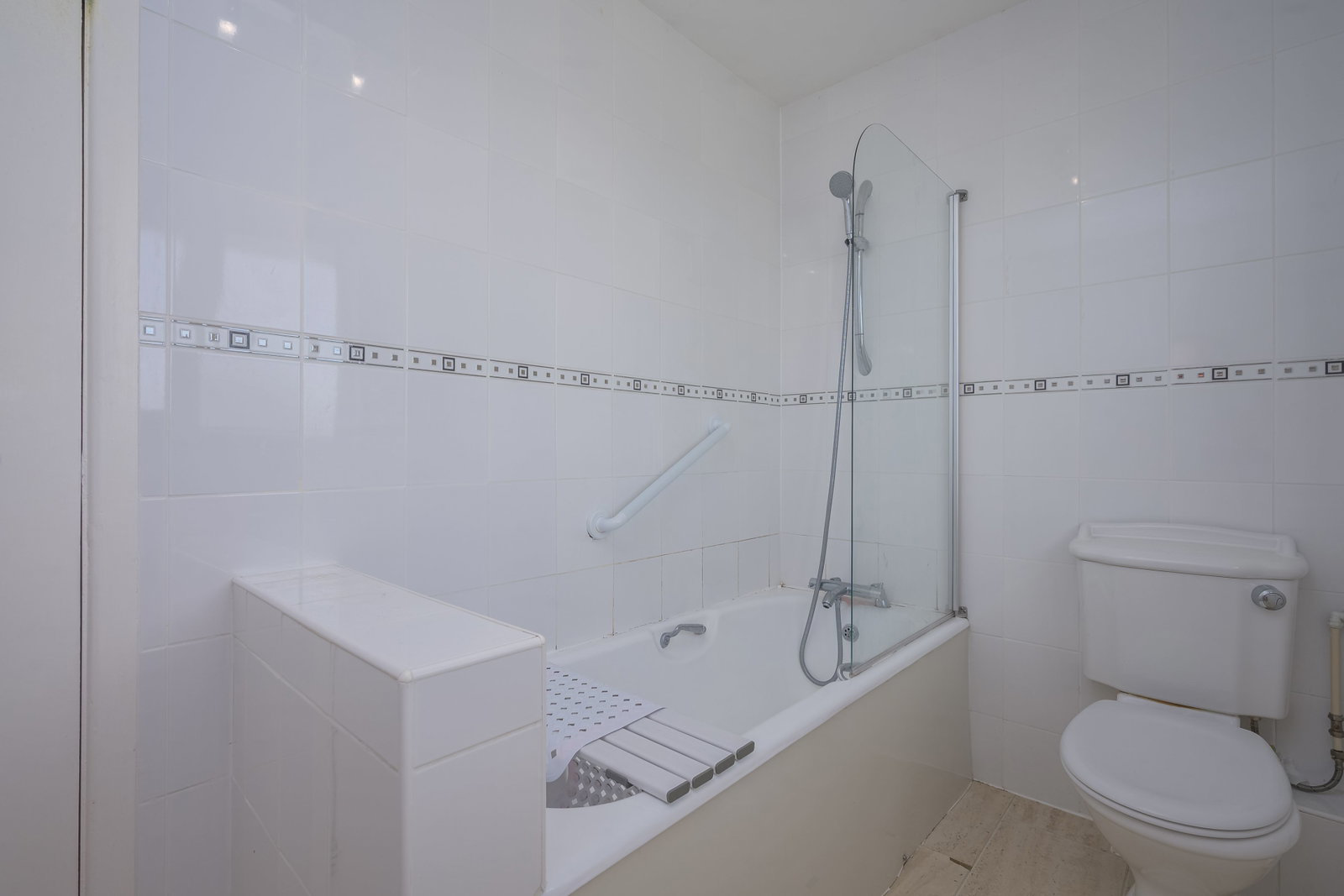 Caradon Close, Derriford, Plymouth, photo 33