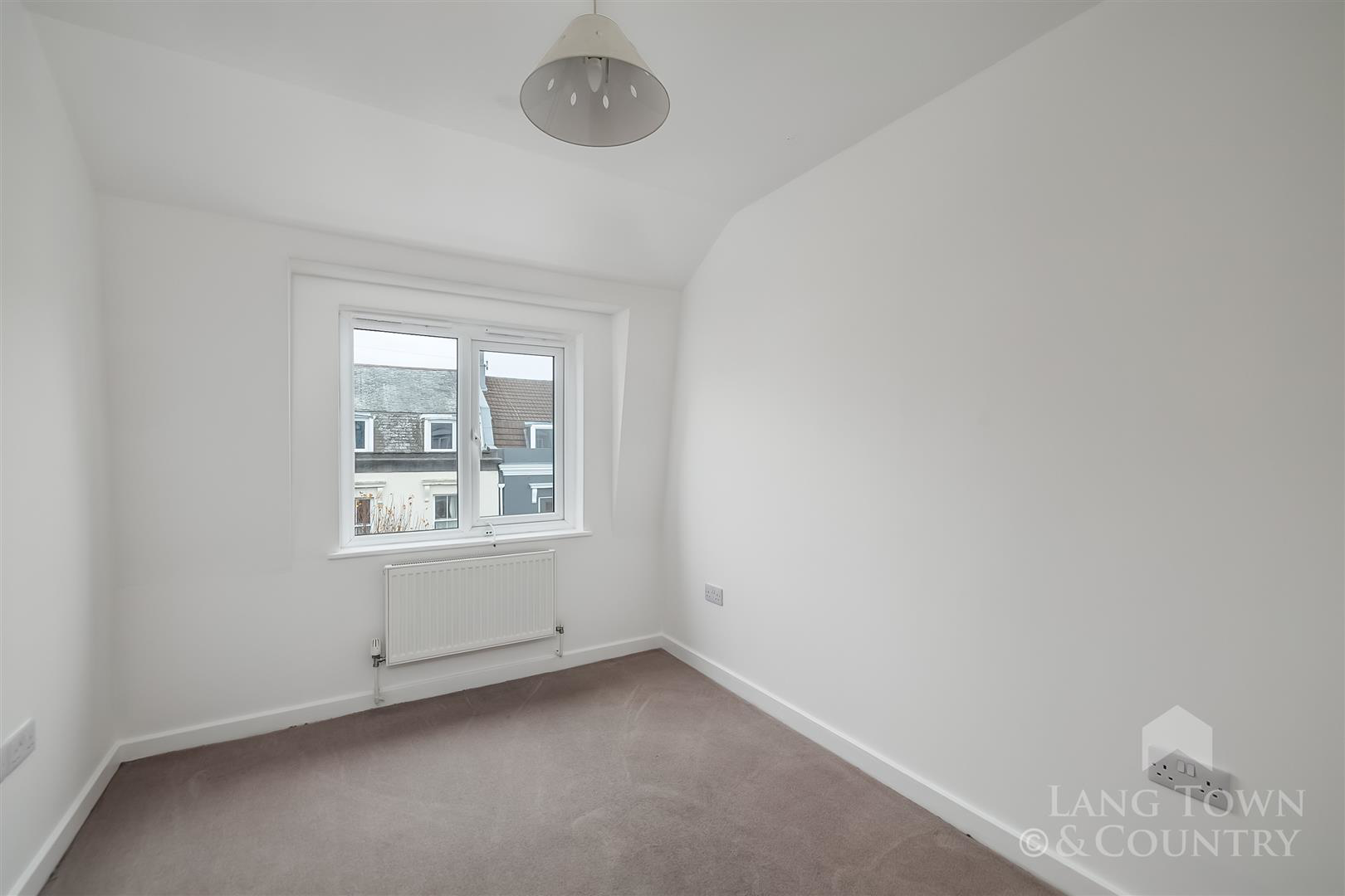 Victoria Court, Stoke, Plymouth, photo 8