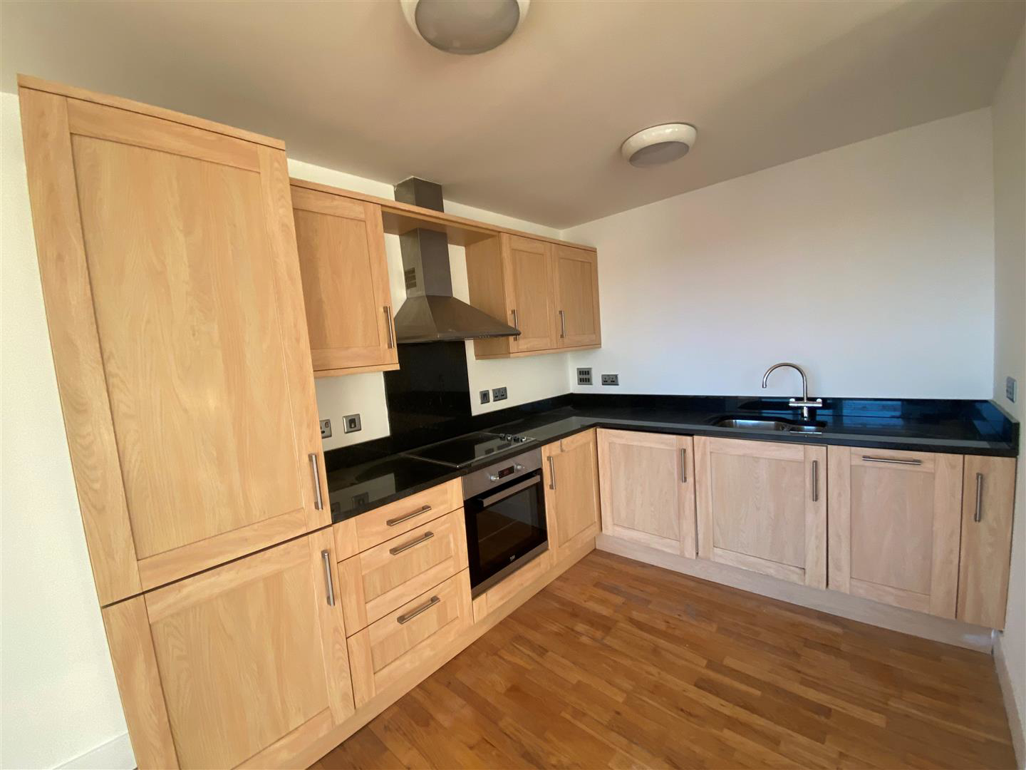 STONEHOUSE, photo 9