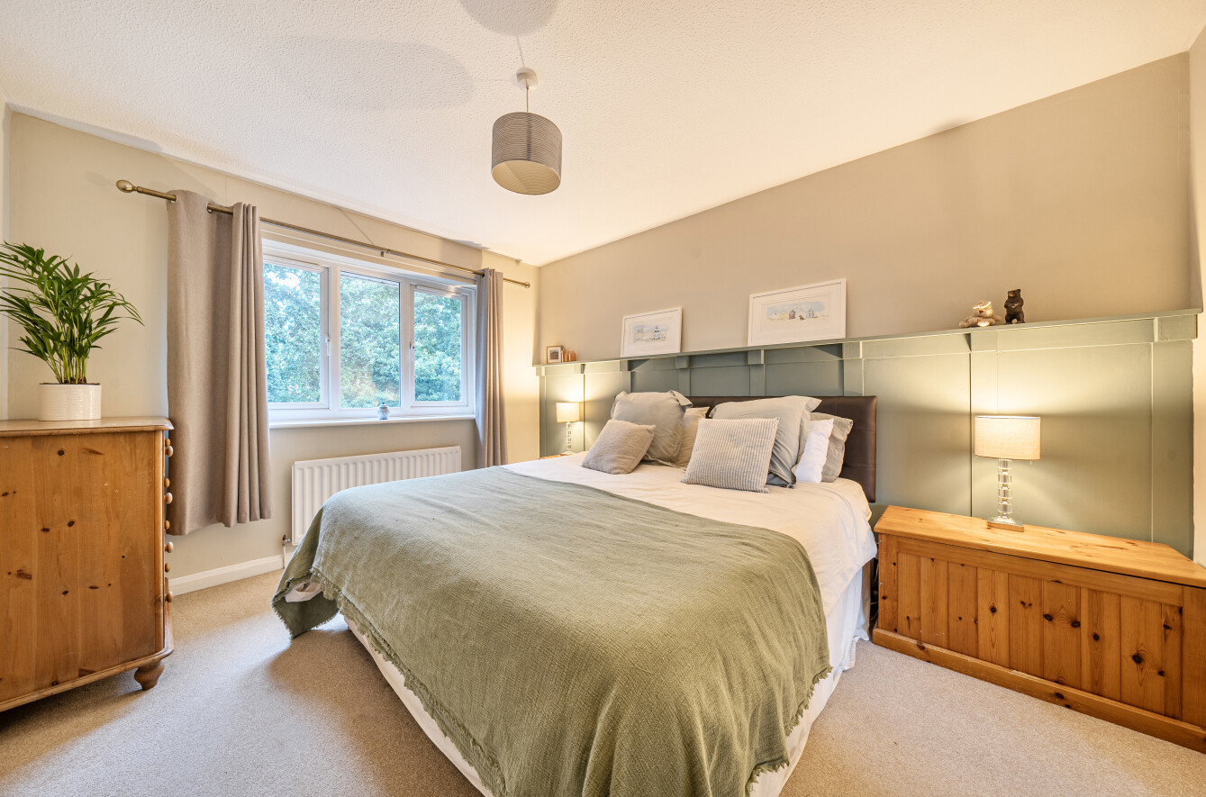 Worcester Crescent, Willand, Cullompton, Devon, EX15, photo 4