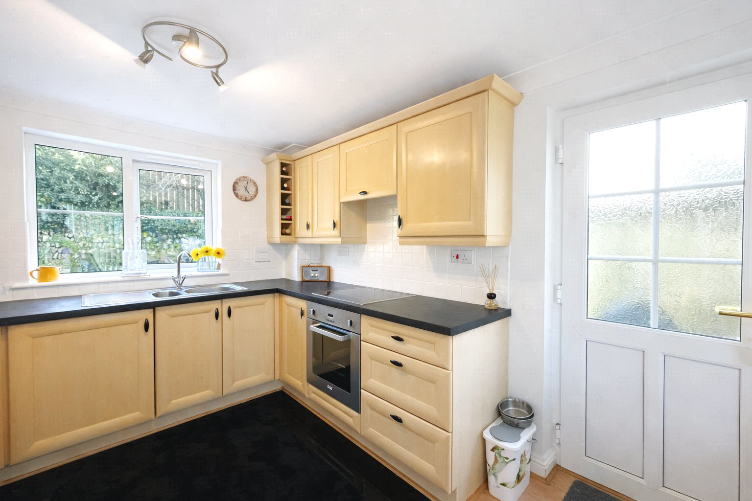 Dukes Court, Roche, St. Austell, Cornwall, PL26, photo 4