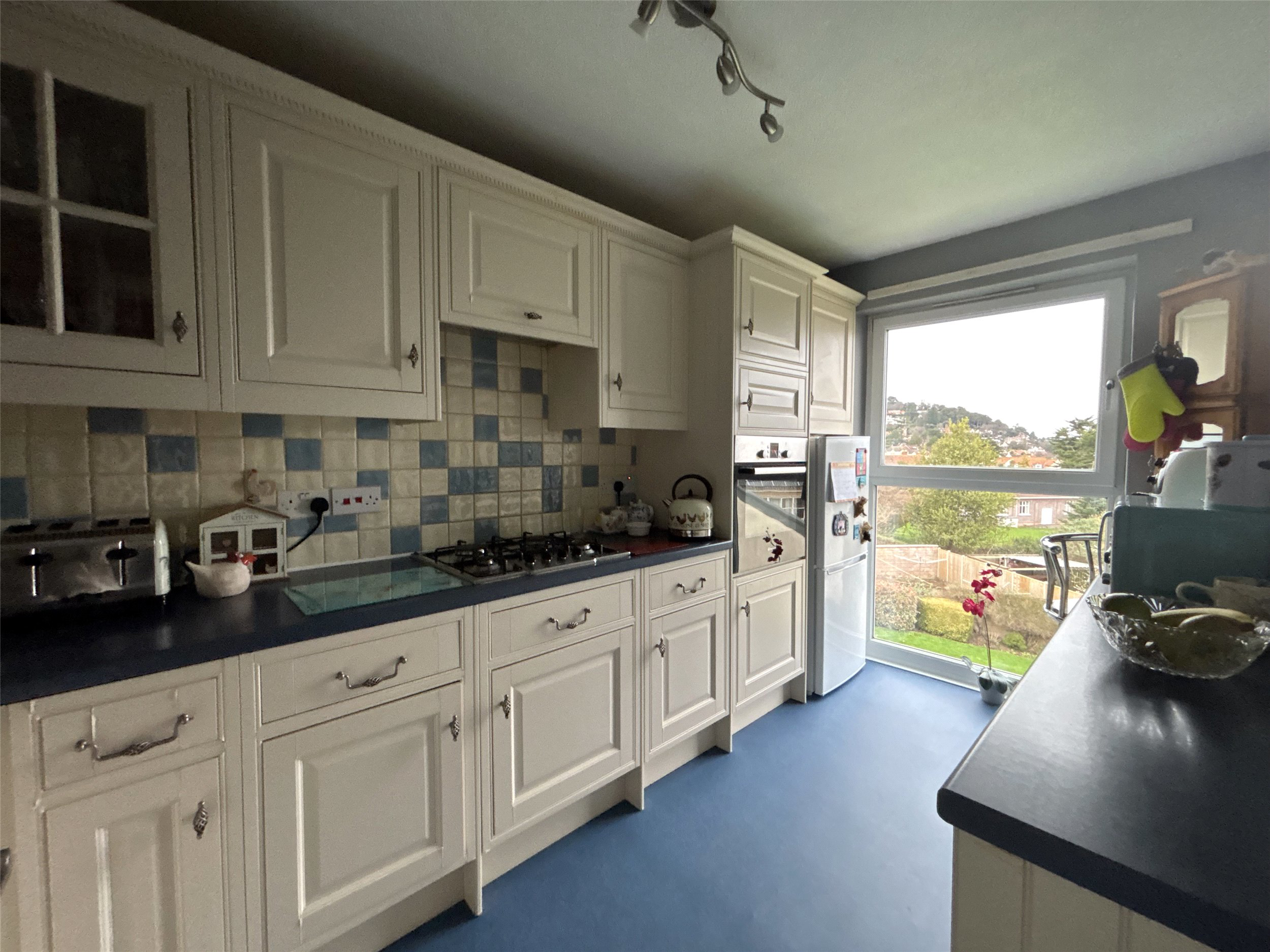 Bernard Crescent, Minehead, Somerset, TA24, photo 4