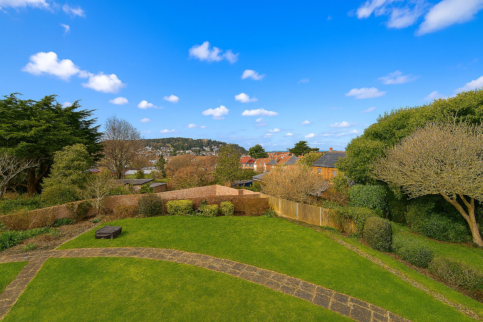Bernard Crescent, Minehead, Somerset, TA24, photo 3