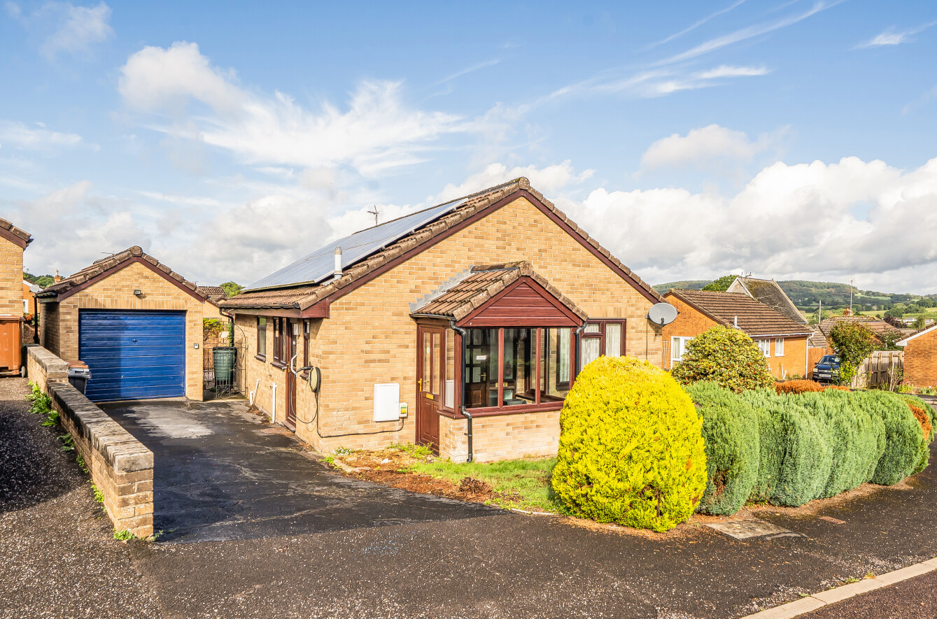 Redwood Close, Hemyock, Cullompton, Devon, EX15, photo 2