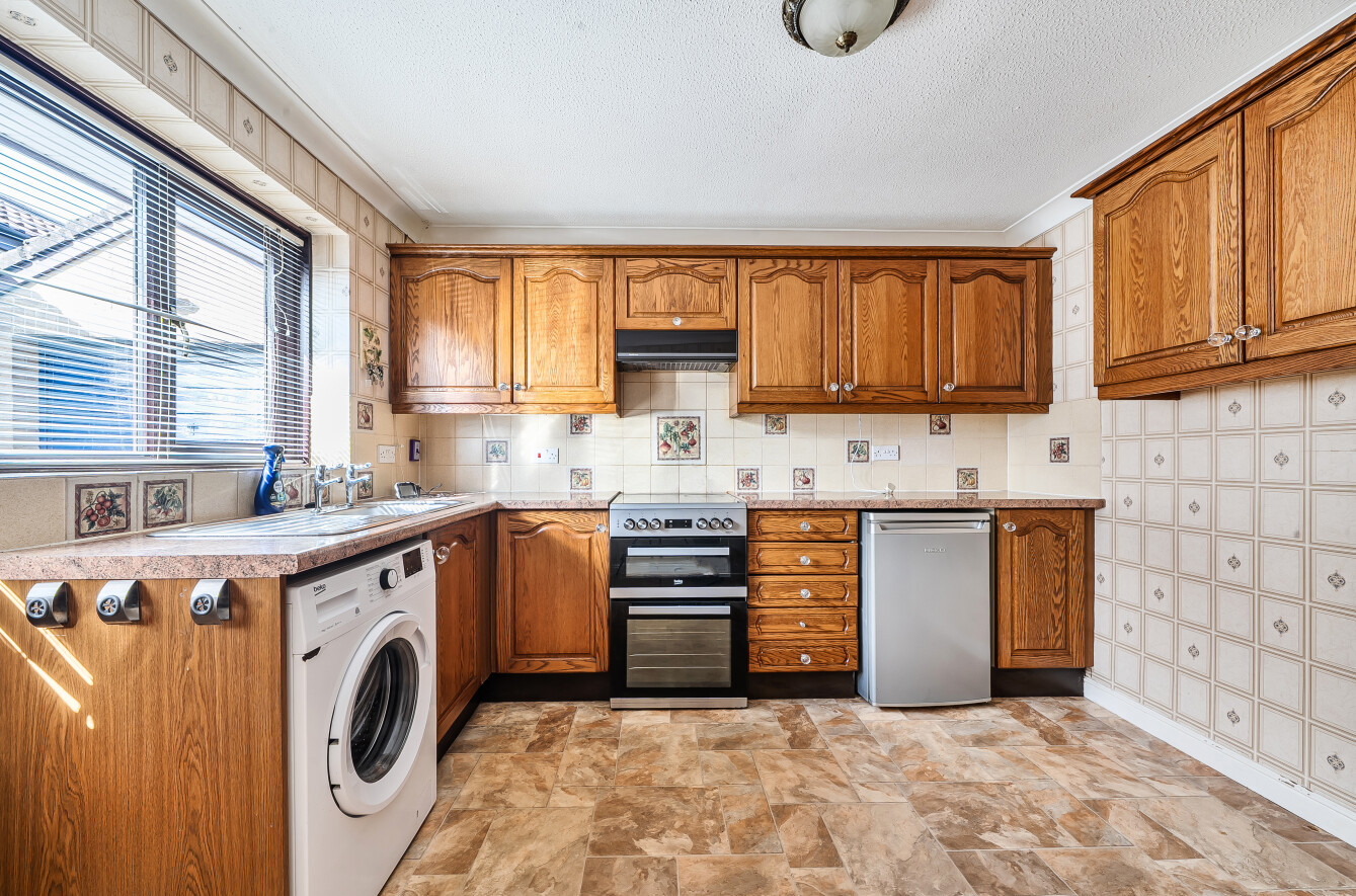 Redwood Close, Hemyock, Cullompton, Devon, EX15, photo 4