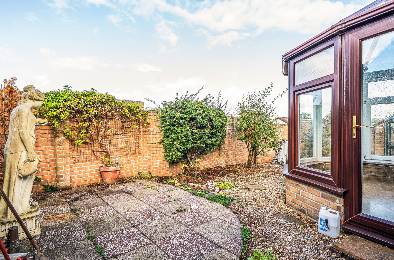 Redwood Close, Hemyock, Cullompton, Devon, EX15, photo 9