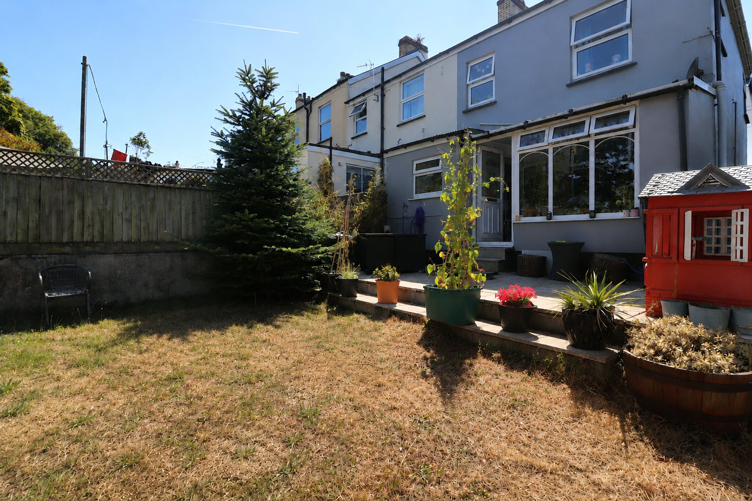 Photo 6