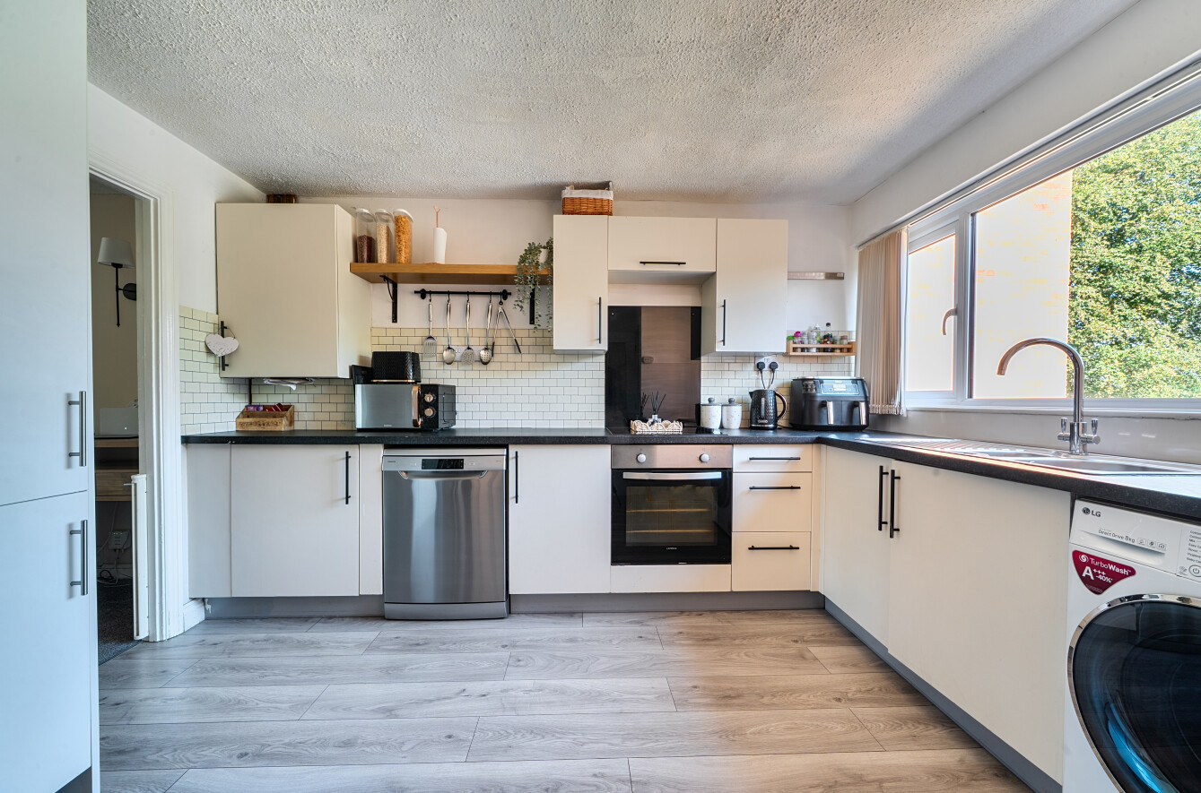 Brooklands Road, Rockwell Green, Wellington, Somerset, TA21, photo 4