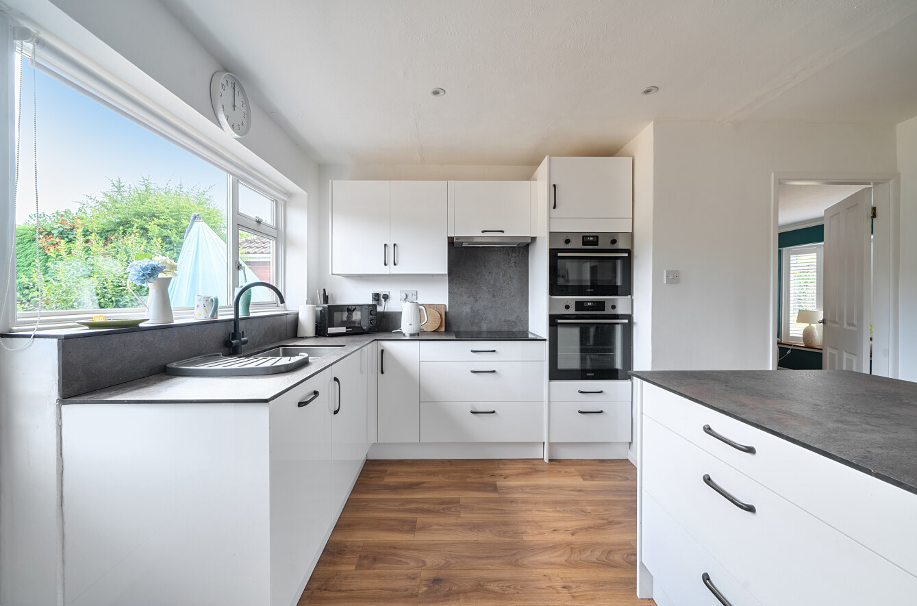 Swains Lane, Wellington, Somerset, TA21, photo 4