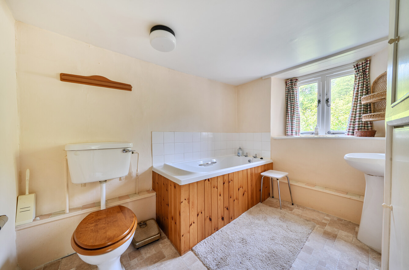 Rosemary Lane, Dulverton, Somerset, TA22, photo 26