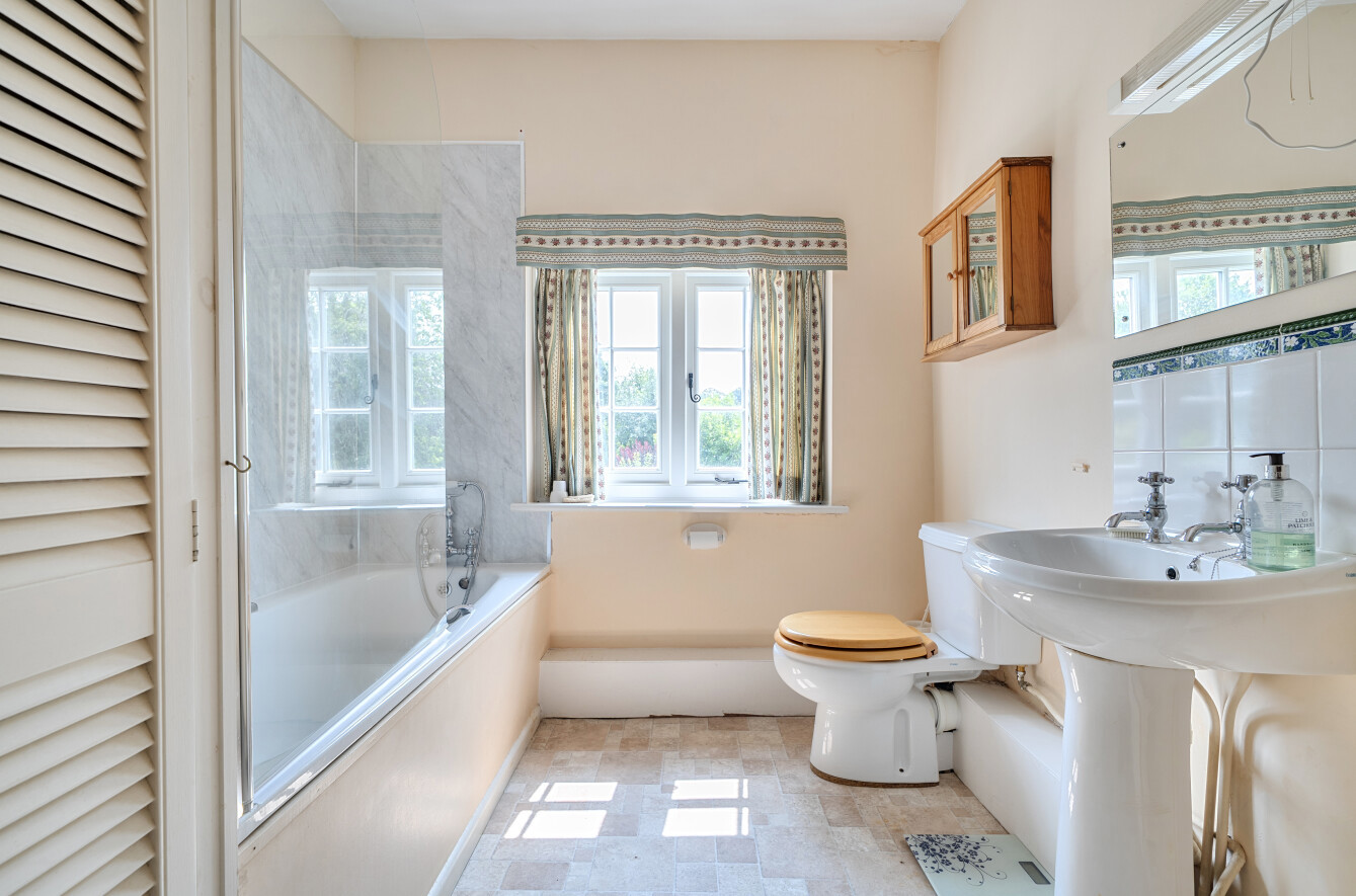 Rosemary Lane, Dulverton, Somerset, TA22, photo 22