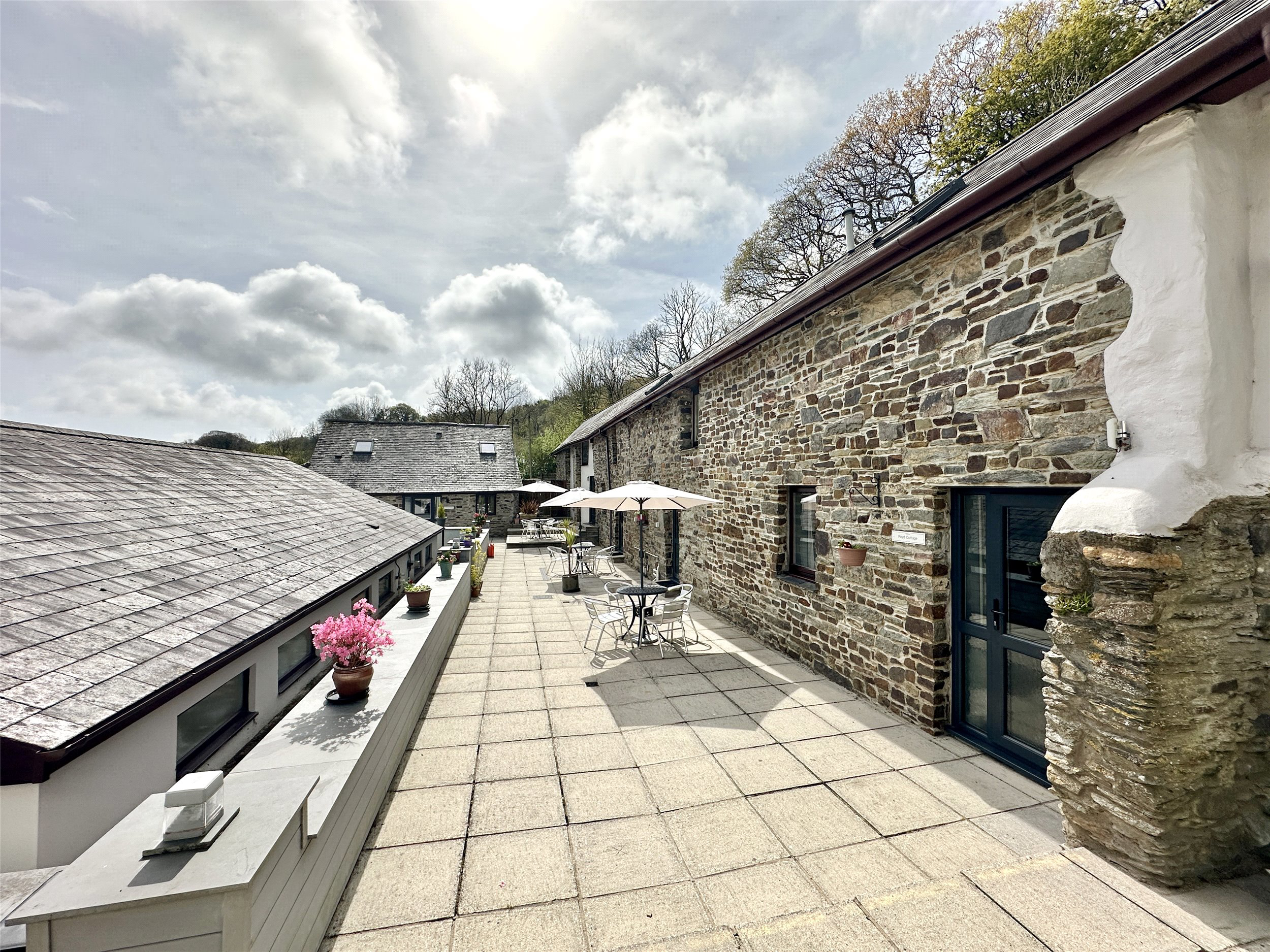 Seven Characterful Cottages & 4.5 Acres, West Down, Devon, EX34, photo 32