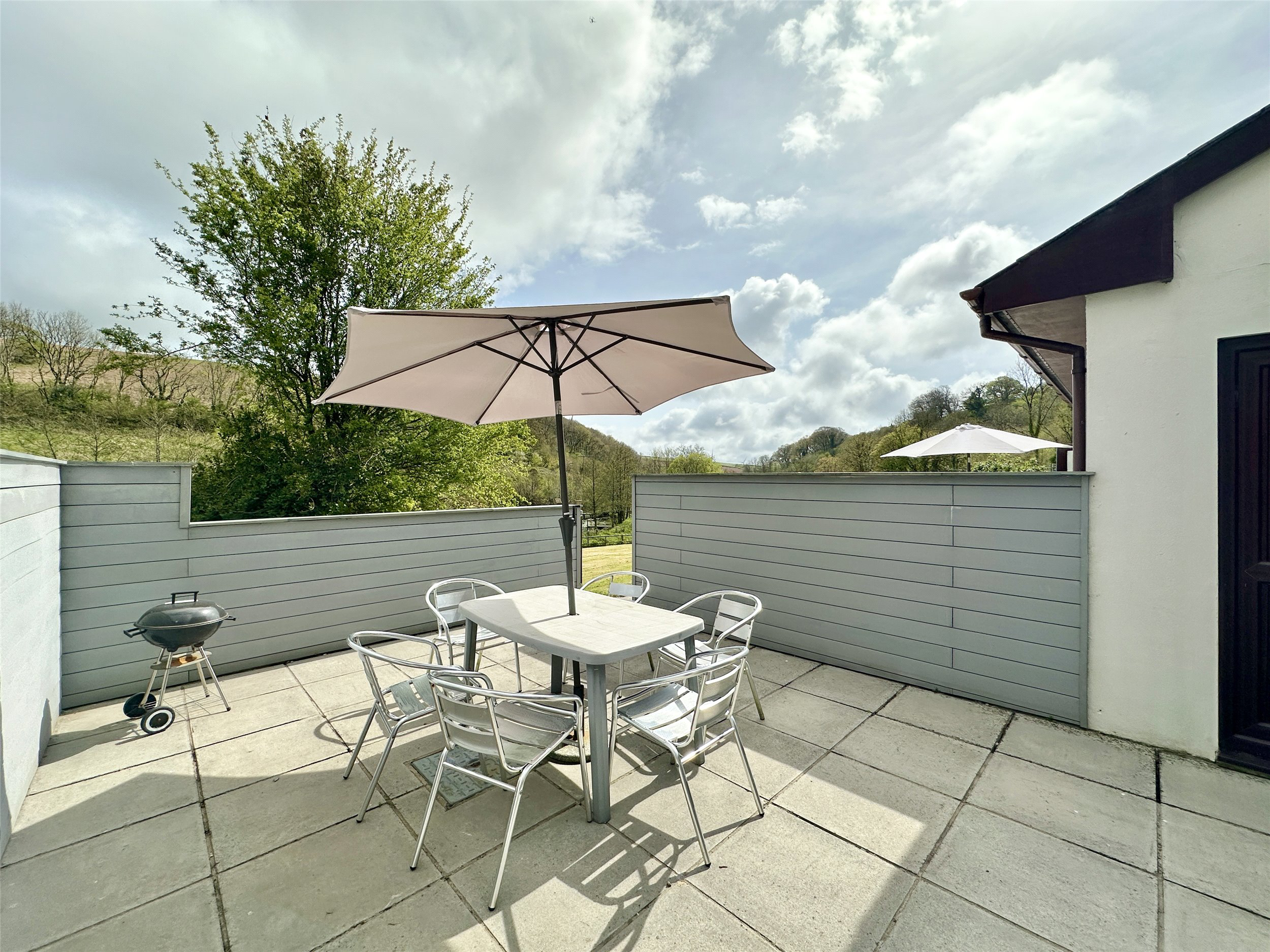 Seven Characterful Cottages & 4.5 Acres, West Down, Devon, EX34, photo 36
