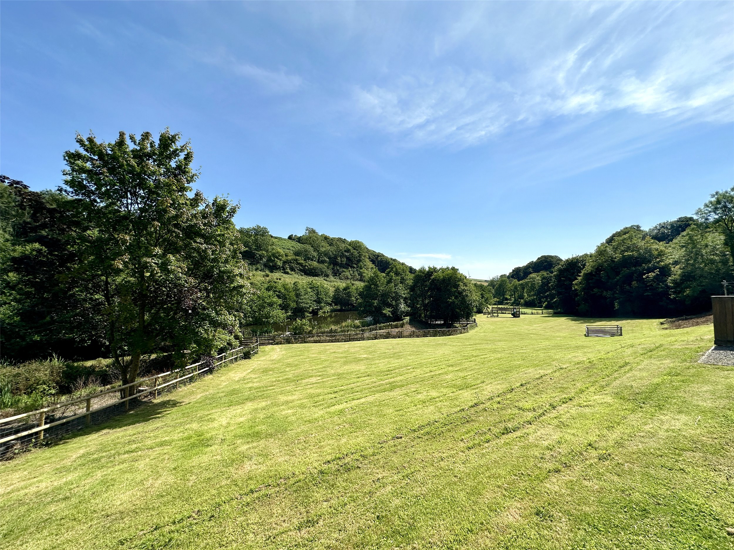 Seven Characterful Cottages & 4.5 Acres, West Down, Devon, EX34, photo 55