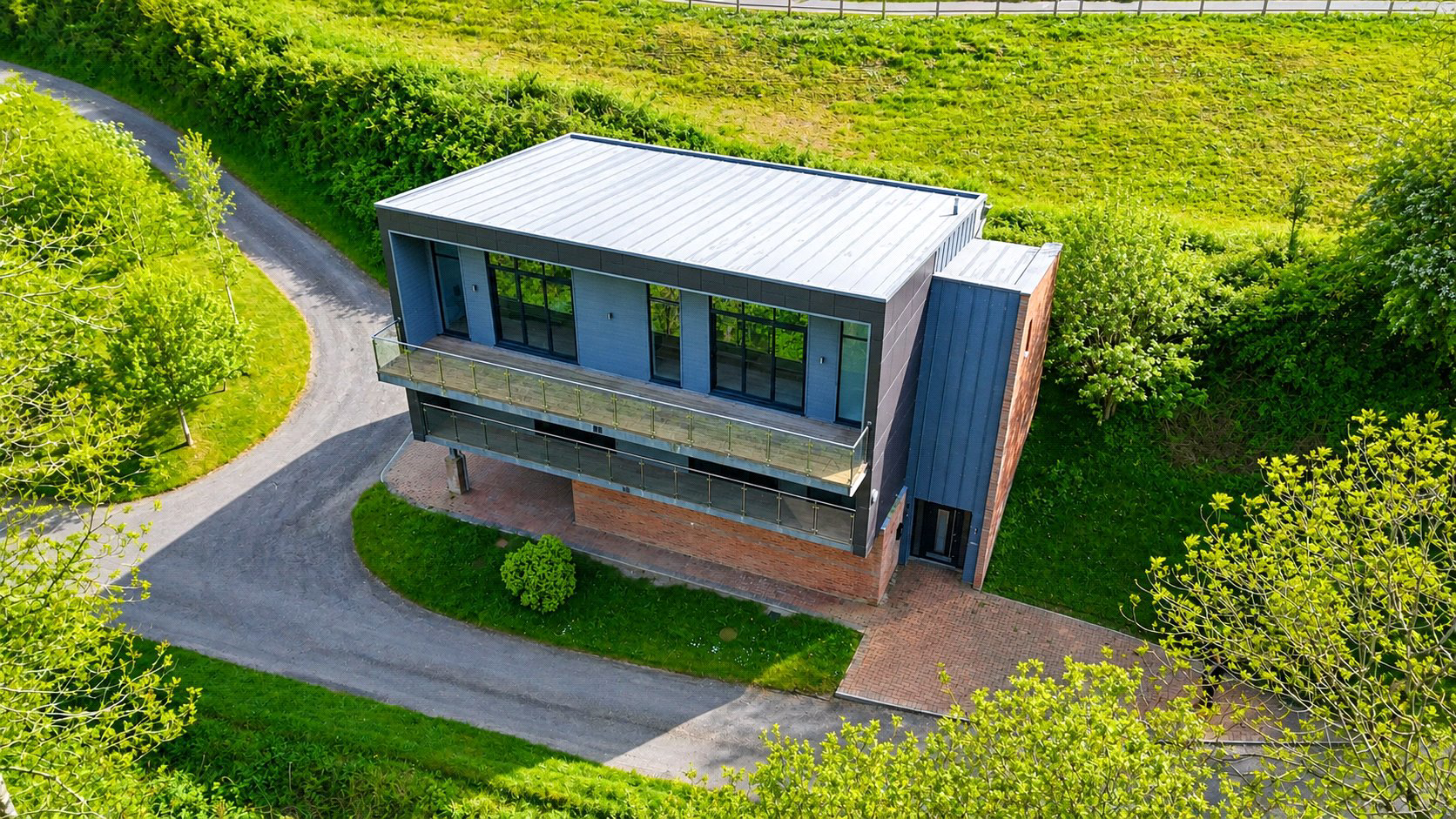 Striking Very Spacious Contemporary Home, Langmead Drive, Bideford, Devon, EX39