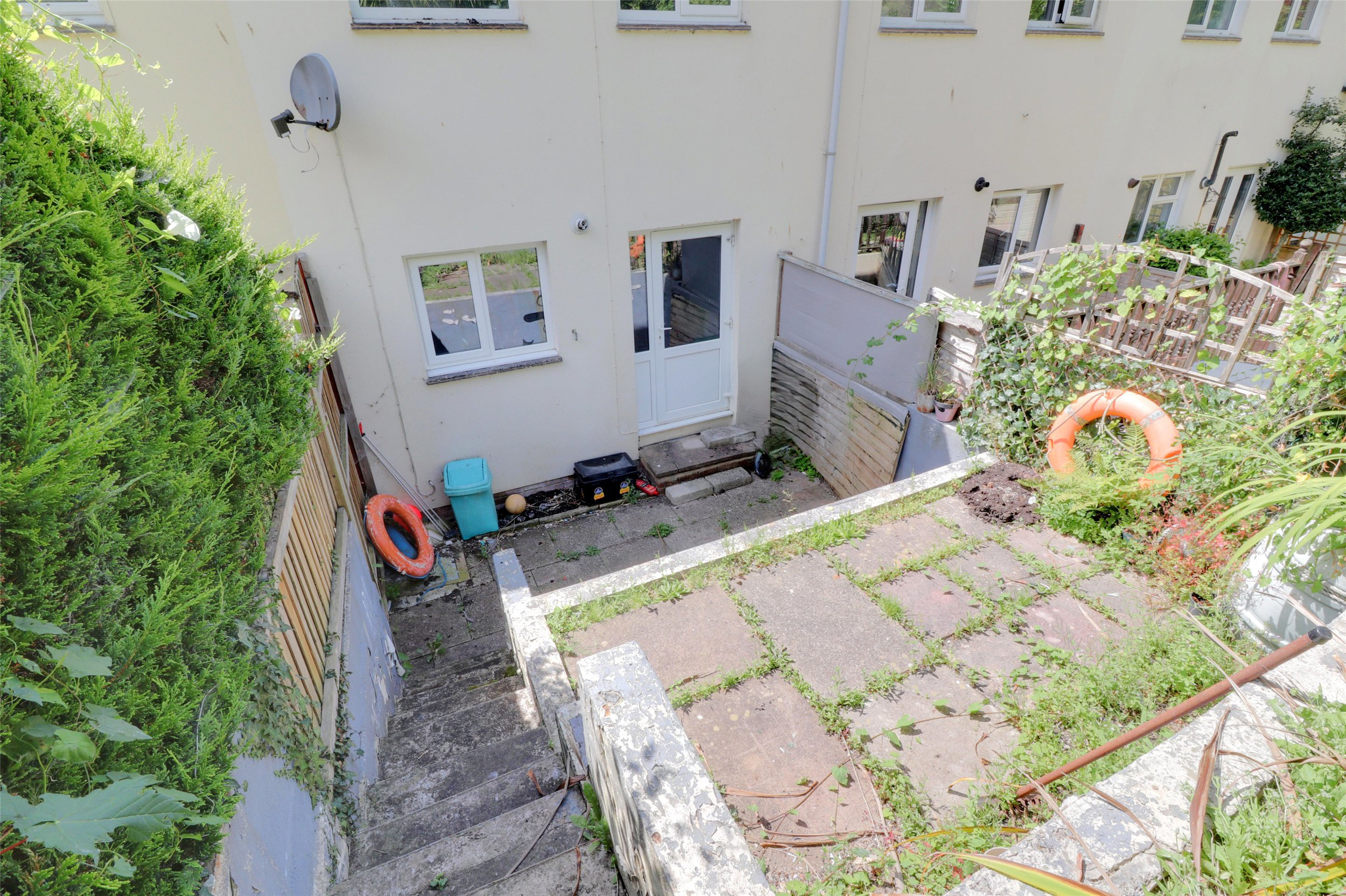 Photo 10