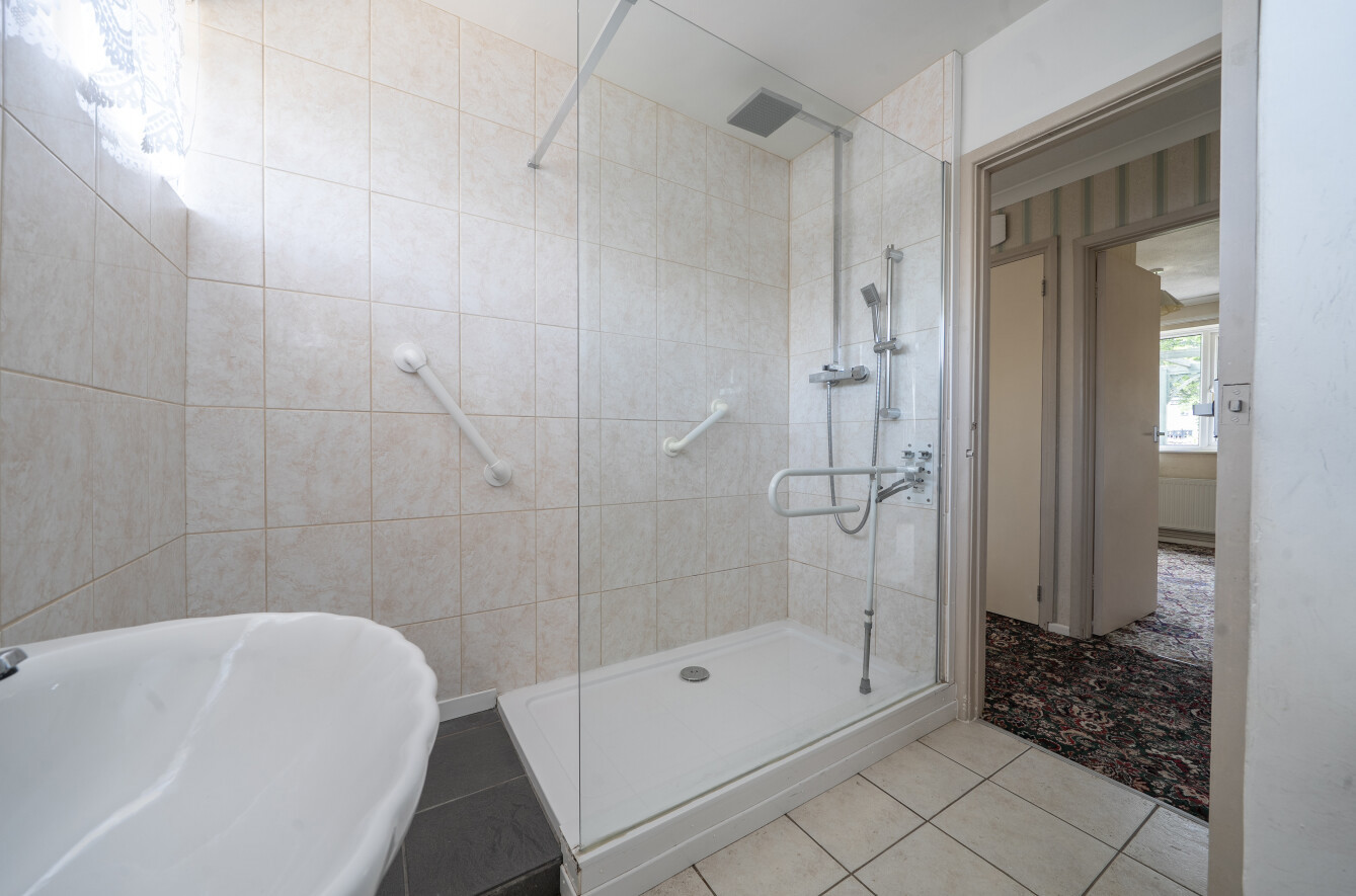 Laxton Close, Taunton, Somerset, TA1, photo 17