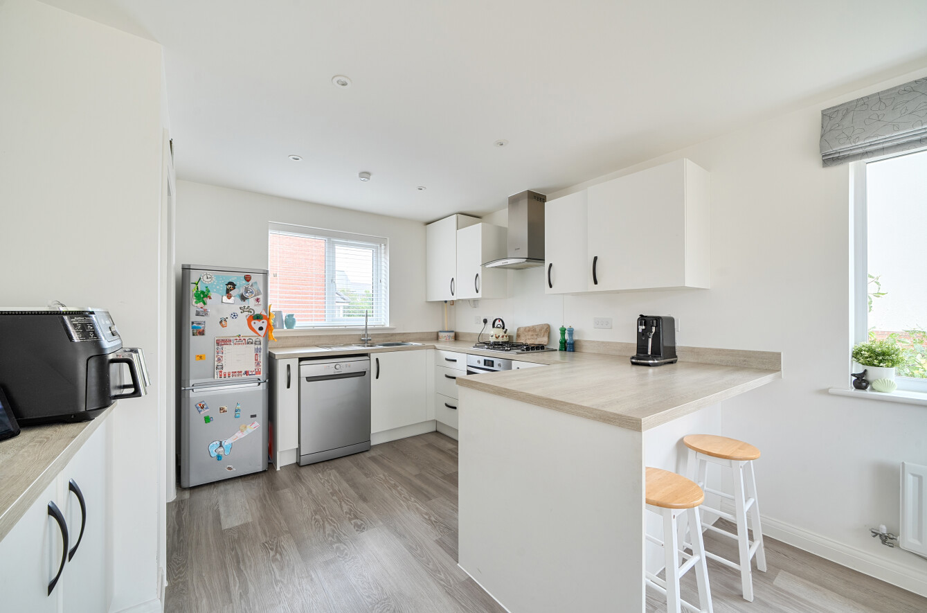 Elizabeth Close, Wellington, Somerset, TA21, photo 14