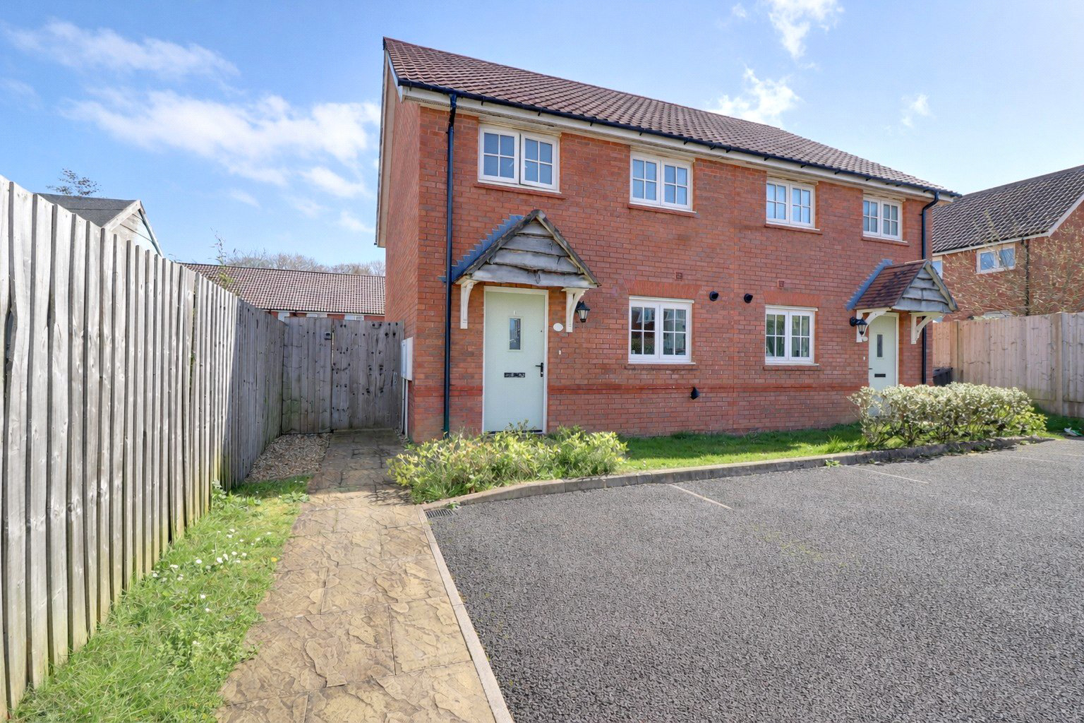 Rooksbridge View, Roundswell, Barnstaple, Devon, EX31