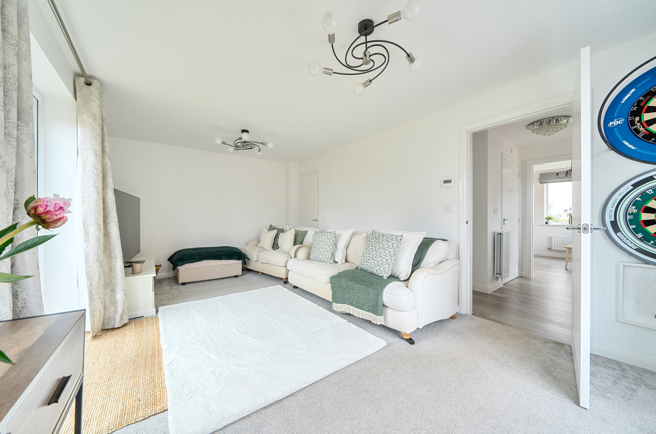Elizabeth Close, Wellington, Somerset, TA21, photo 6