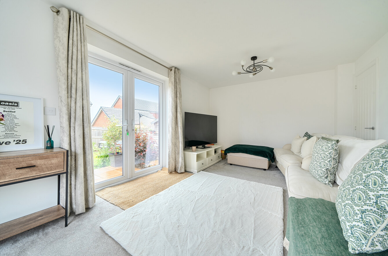 Elizabeth Close, Wellington, Somerset, TA21, photo 19