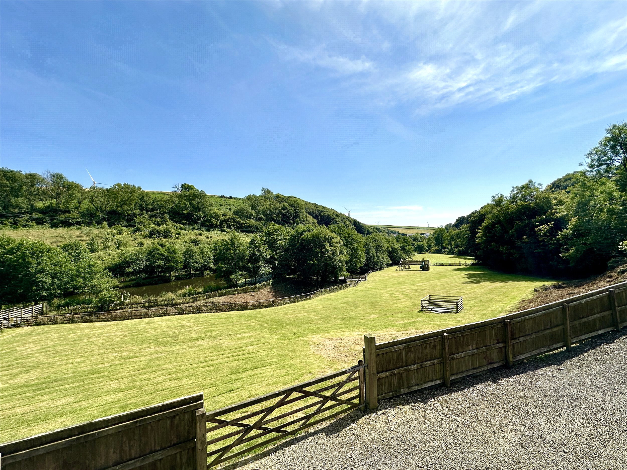 Seven Characterful Cottages & 4.5 Acres, West Down, Devon, EX34, photo 23