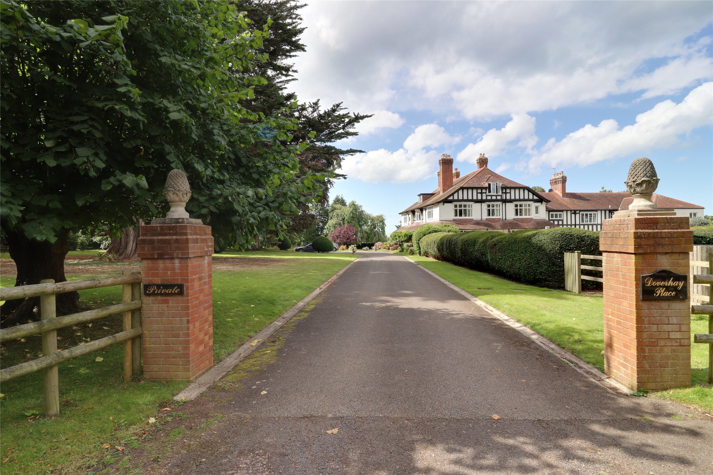 Doverhay Place, Minehead Road, Porlock, Somerset, TA24, photo 4