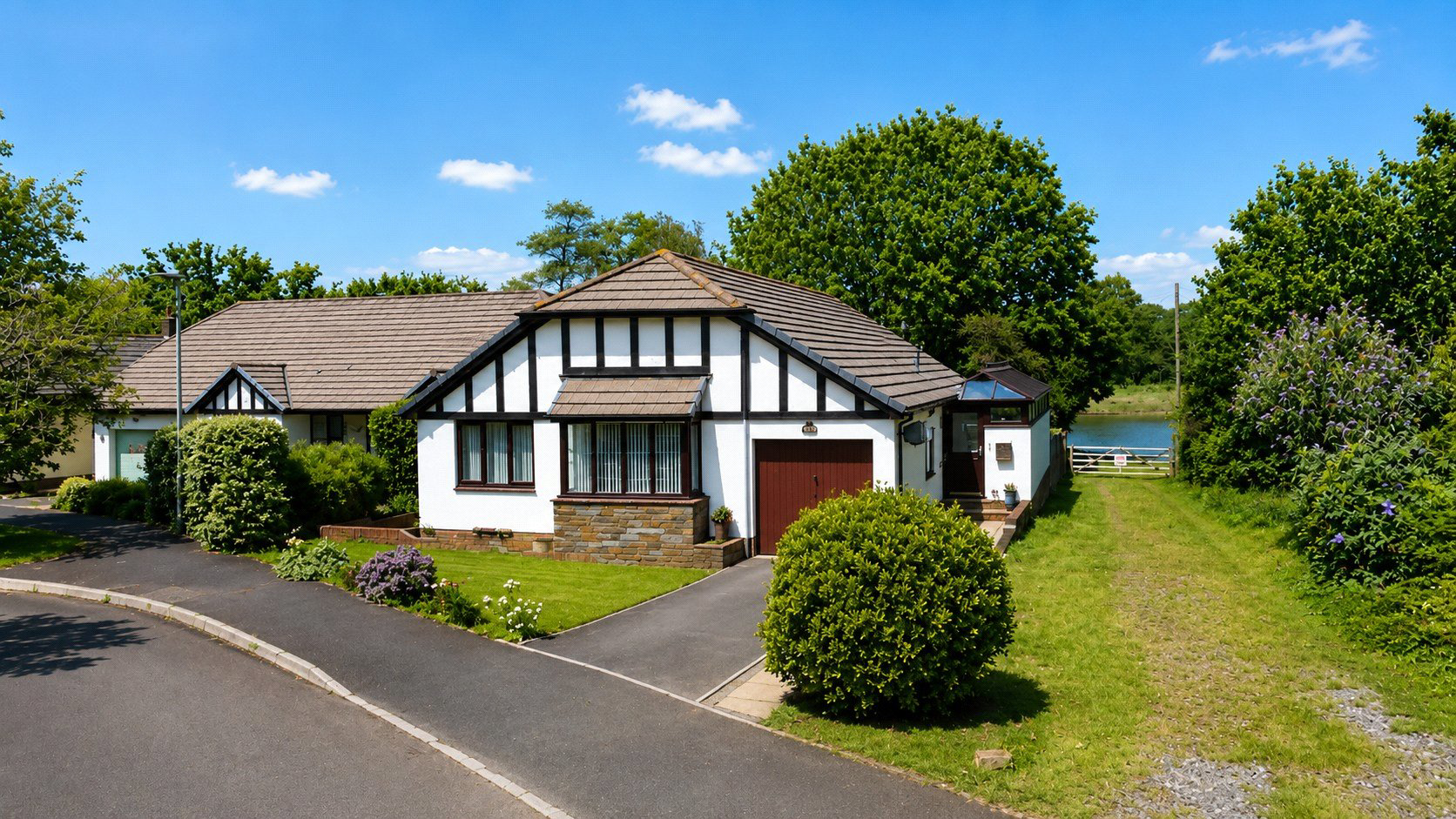 Taw Meadow Crescent, Fremington, Barnstaple, Devon, EX31