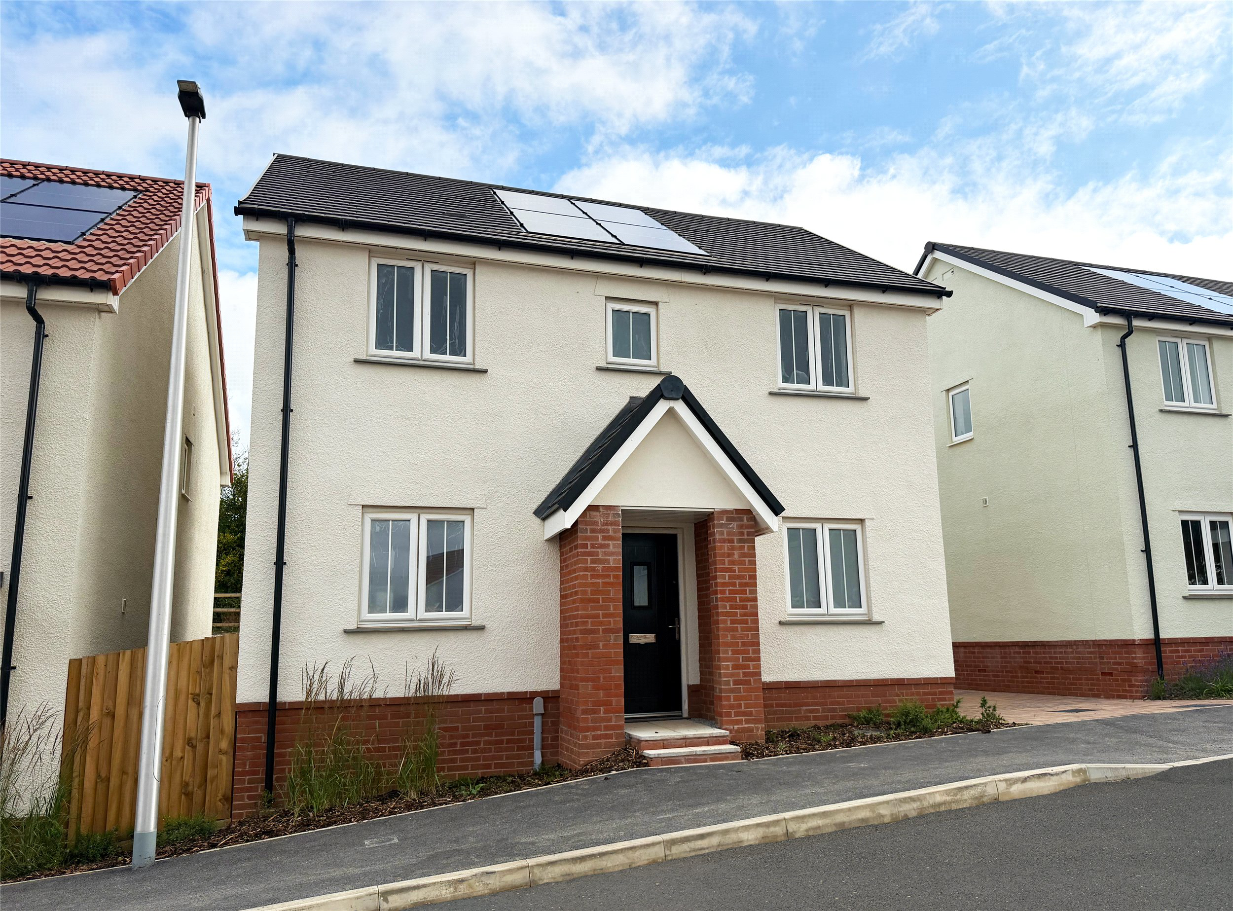 Muddlebridge Close, Bickington, Barnstaple, Devon, EX31