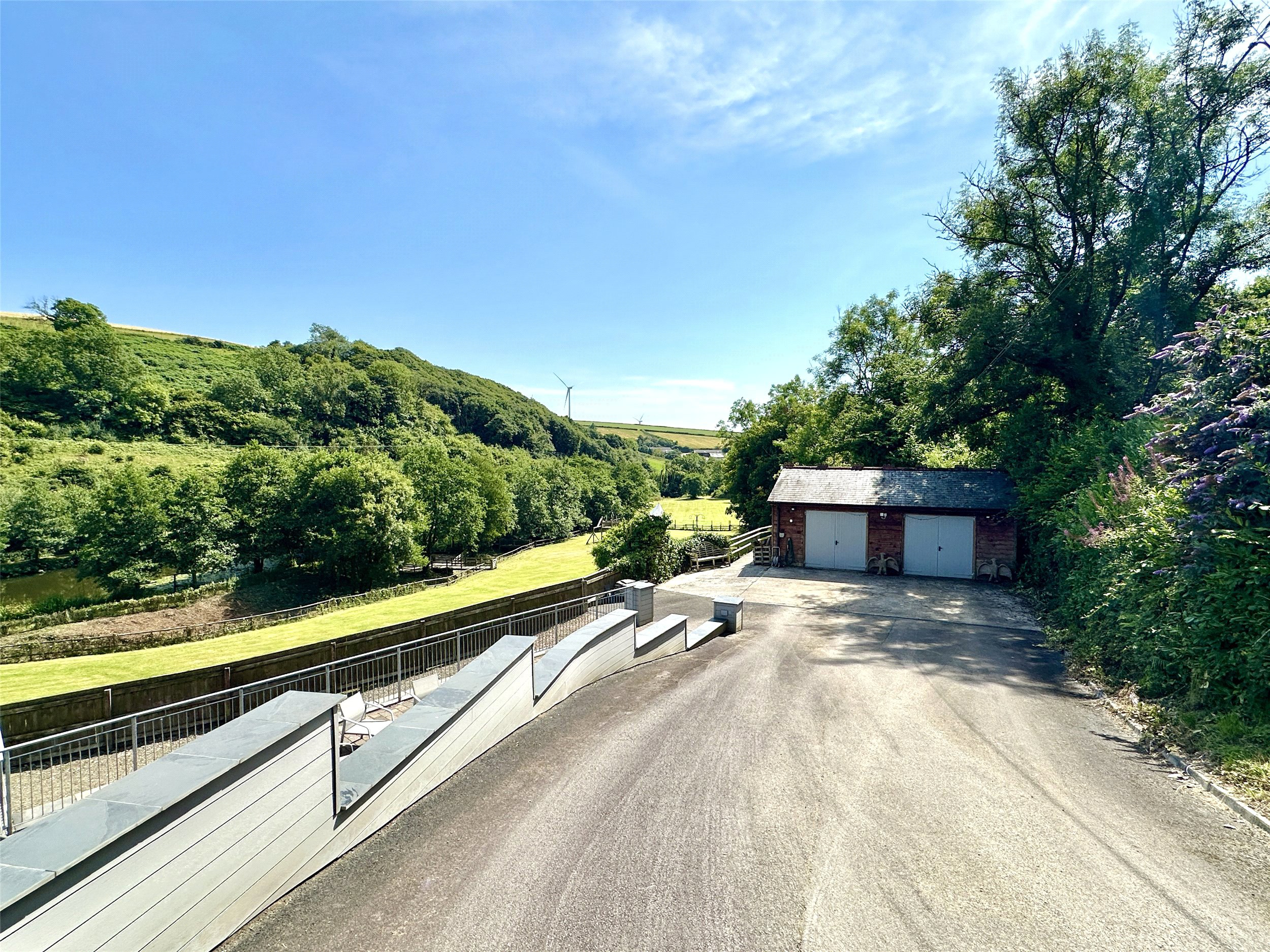 Seven Characterful Cottages & 4.5 Acres, West Down, Devon, EX34, photo 28