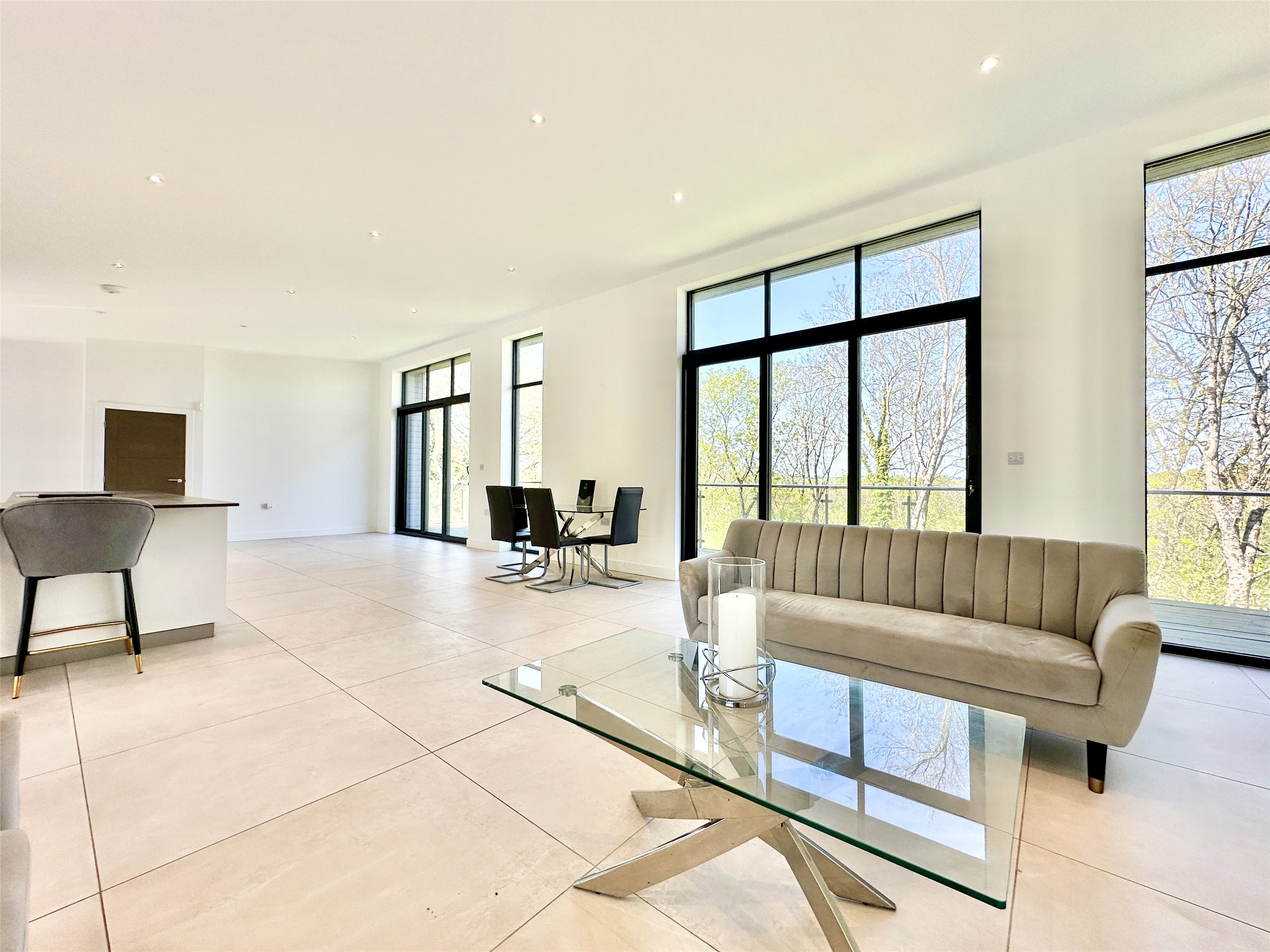 Striking Very Spacious Contemporary Home, Langmead Drive, Bideford, Devon, EX39, photo 9