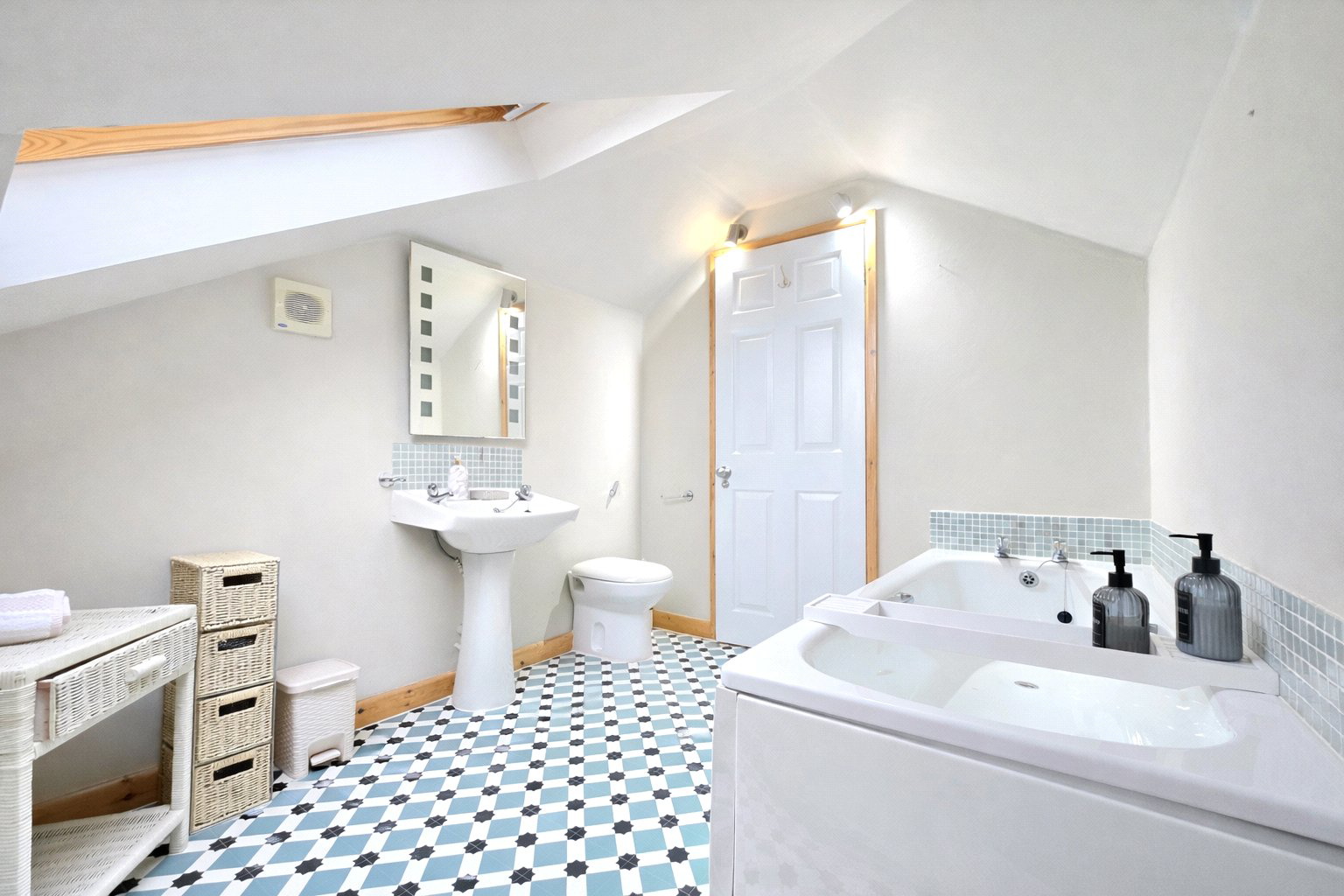 The Crescent, Widemouth Bay, Bude, Cornwall, EX23, photo 16