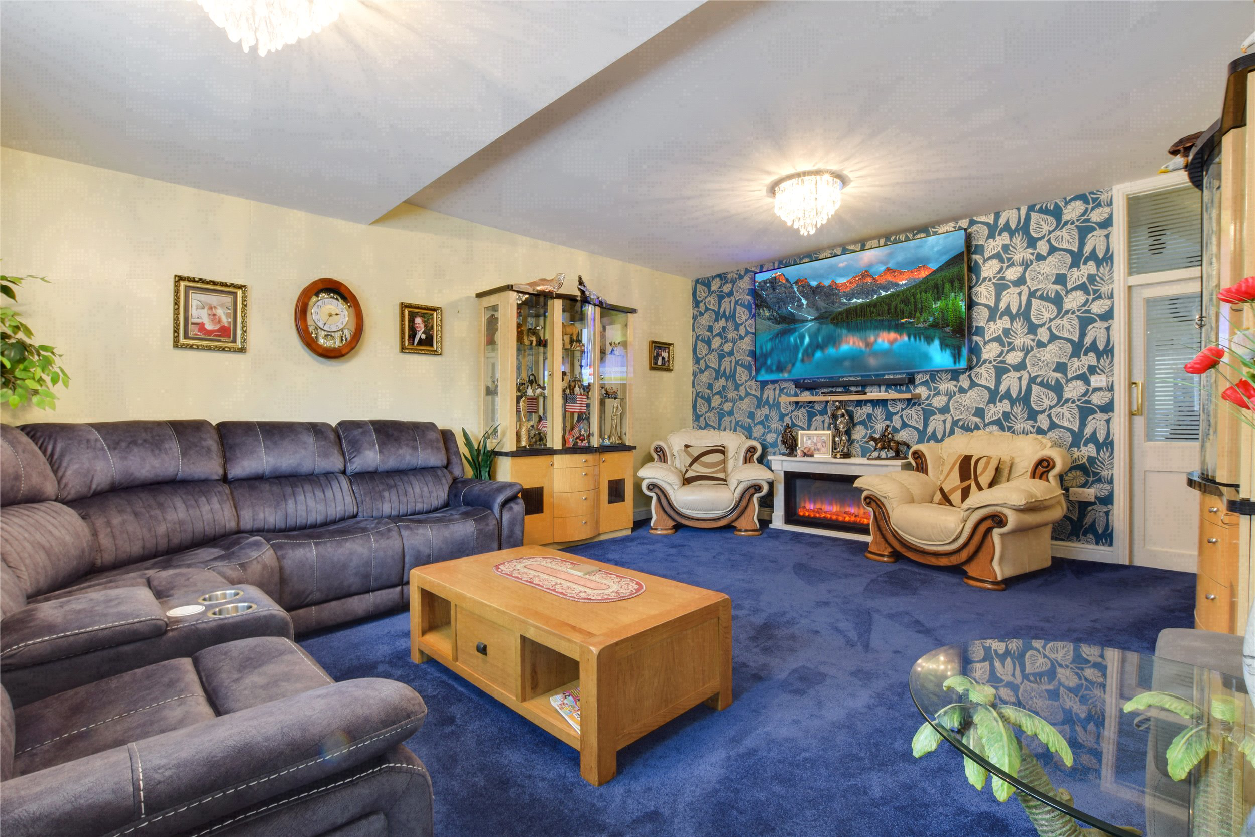 Photo 3