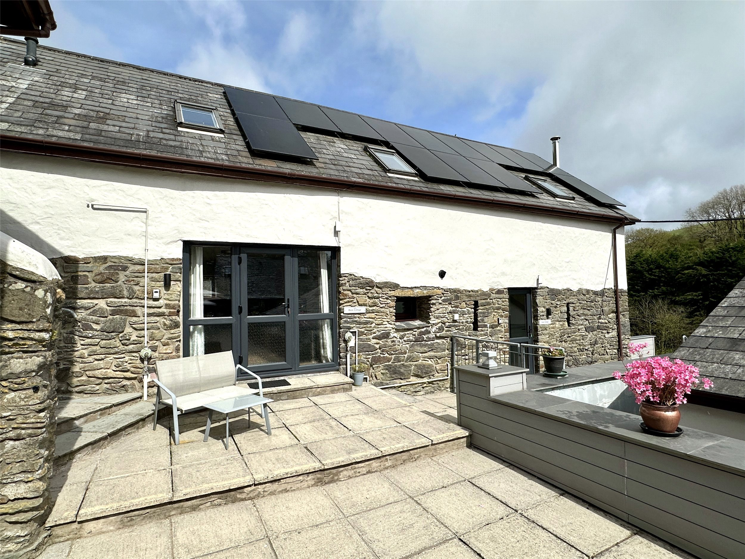 Seven Characterful Cottages & 4.5 Acres, West Down, Devon, EX34, photo 33