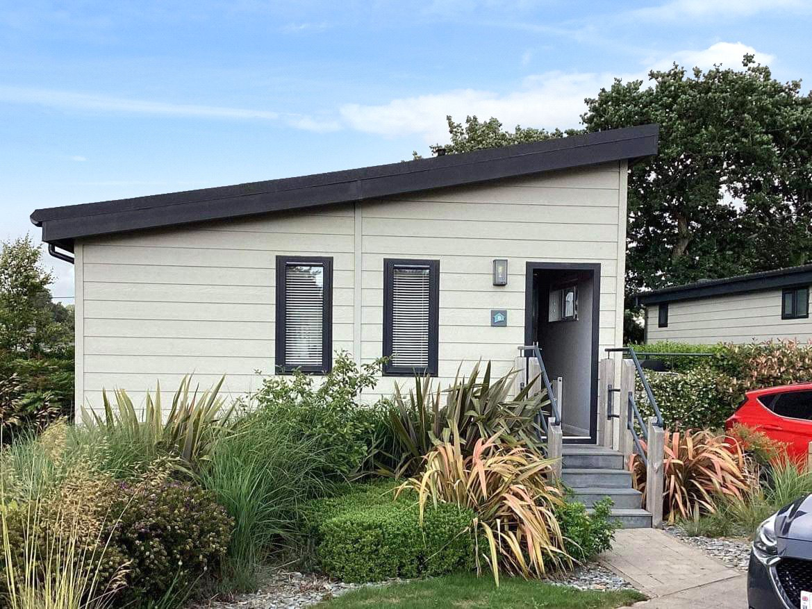 Hoburne, Longstone Road, St Maybn, Bodmin, PL30
