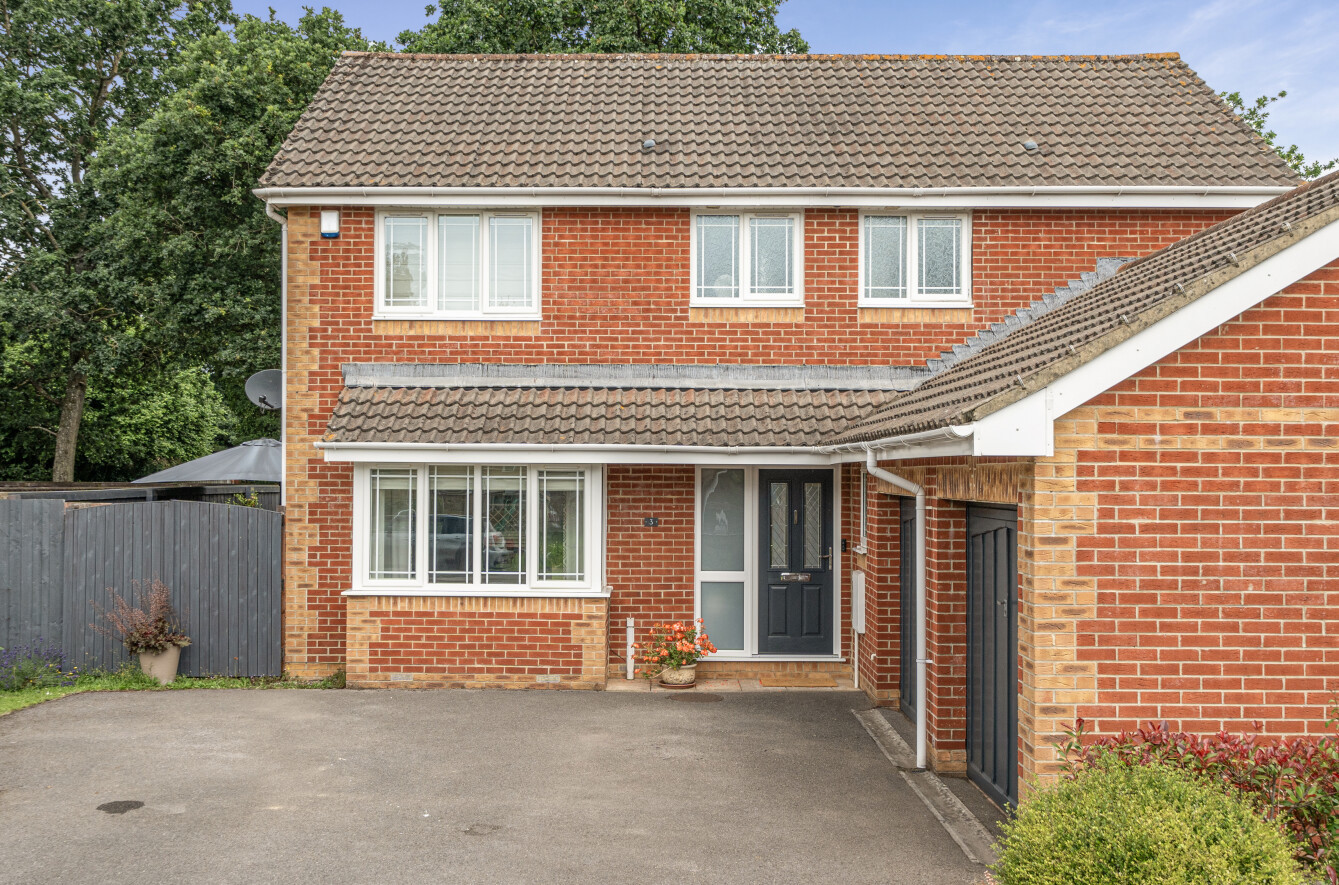 Worcester Crescent, Willand, Cullompton, Devon, EX15, photo 21