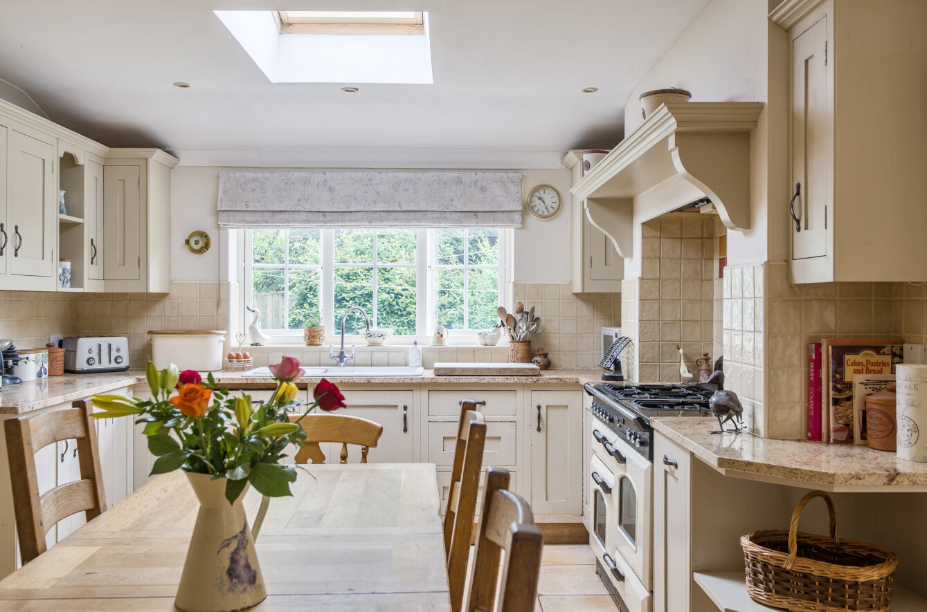 Bethell Mead, Cotford St. Luke, Taunton, Somerset, TA4, photo 2
