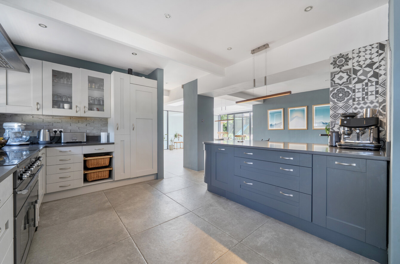 Church Hill, Knowle, Braunton, Devon, EX33, photo 6