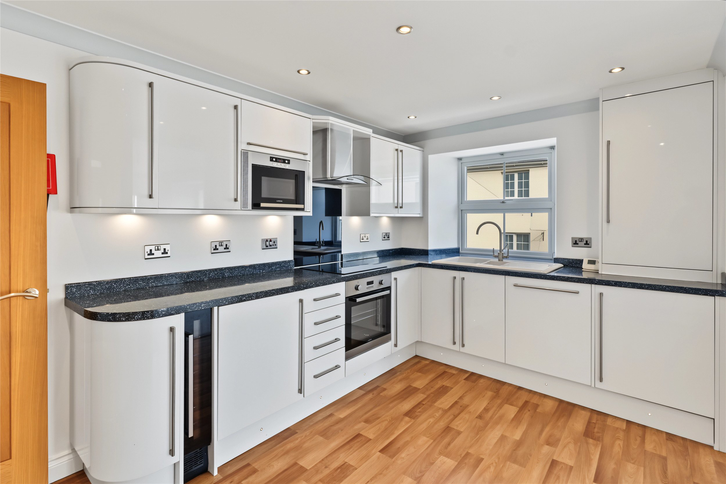 Victoria Street, Combe Martin, Ilfracombe, Devon, EX34, photo 3