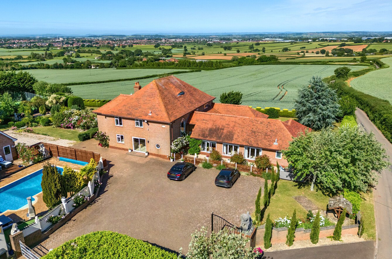 Dancing Hill, North Petherton, Bridgwater, Somerset, TA6