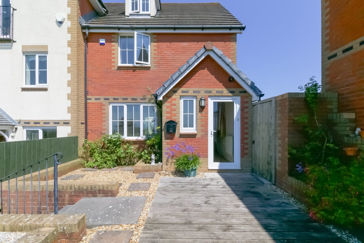 Heol Eryr Mor, Barry, CF62, photo 43