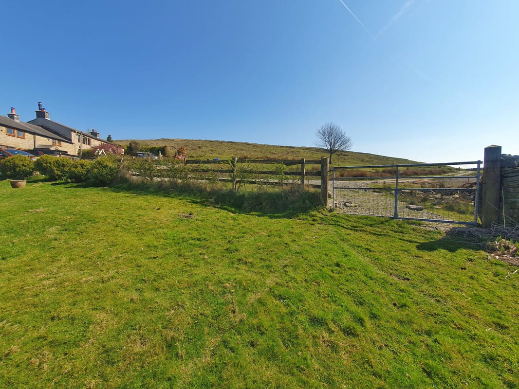 Lobden, Whitworth, OL12, photo 18
