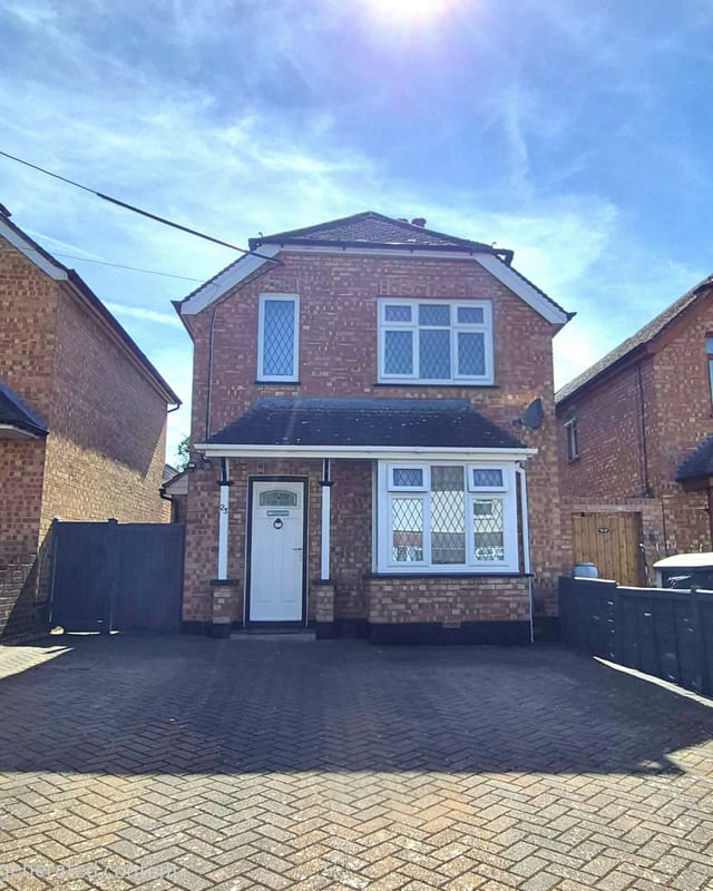 Batchelors Barn Road, Andover, SP10, photo 2