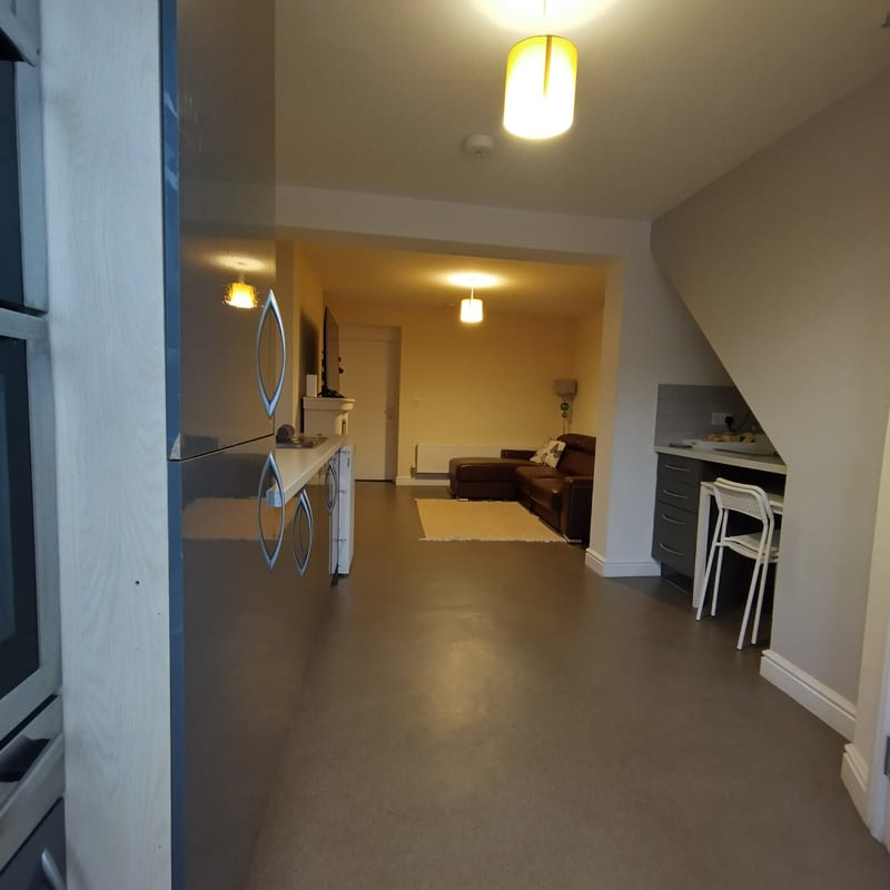 Caernarfon Road, Bangor, LL57, photo 2
